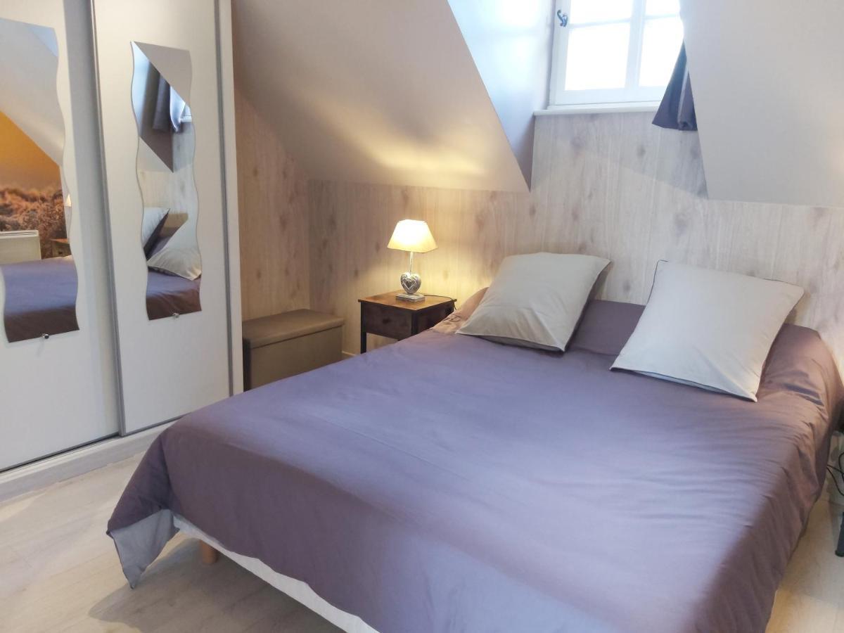 Le Bonheur Des Plumes Bed & Breakfast Montmartin-en-Graignes Exterior photo